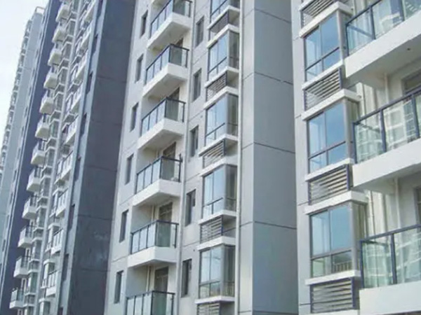 玻璃陽(yáng)臺(tái)護(hù)欄