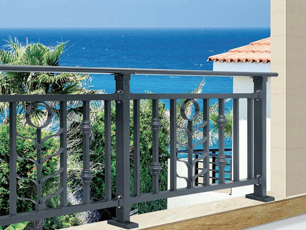 鋅鋼陽臺(tái)護(hù)欄